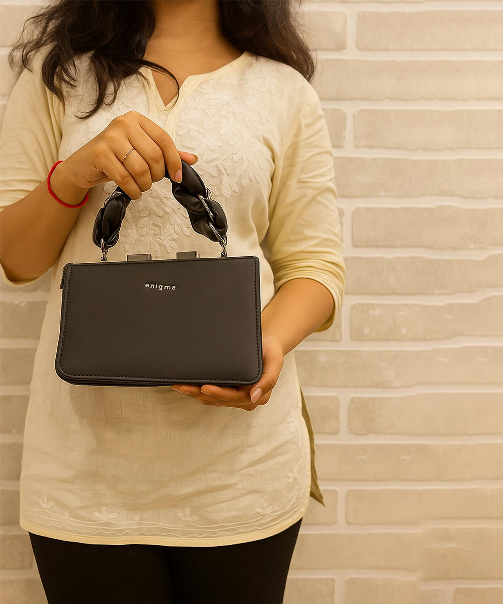 Elegant PU Sling Bag with Stainless Steel Chain – Semi-Fancy Party Design