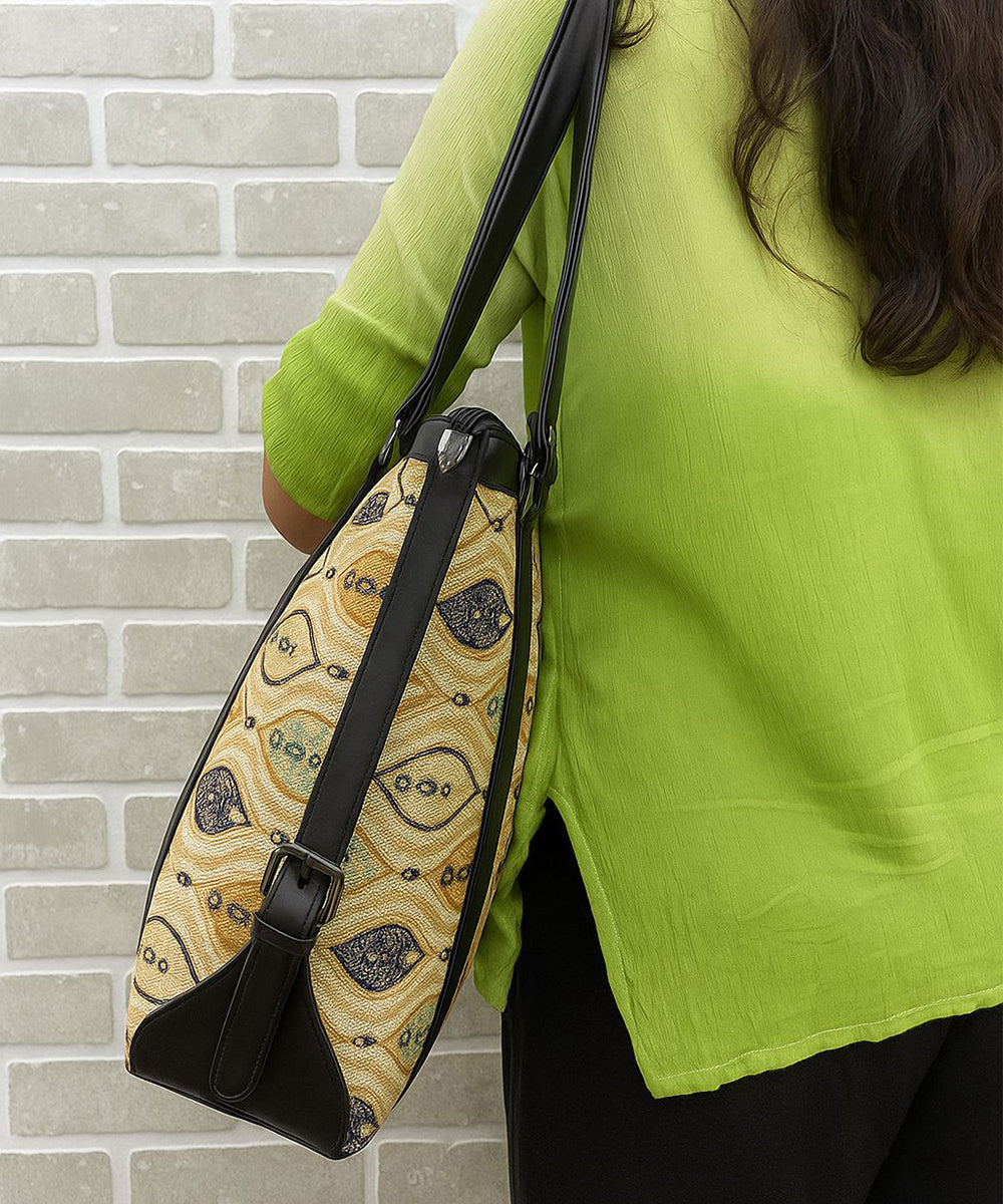 Trendy Jute Tote Bag – Spacious & Stylish Everyday Handbag for Women